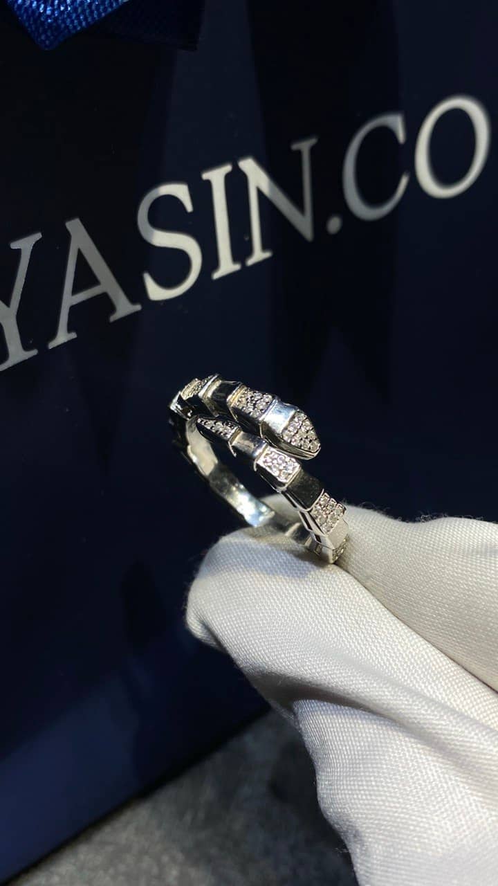 Кольцо / Bulgari / Гр: 4,3 / Бел / Белый 1