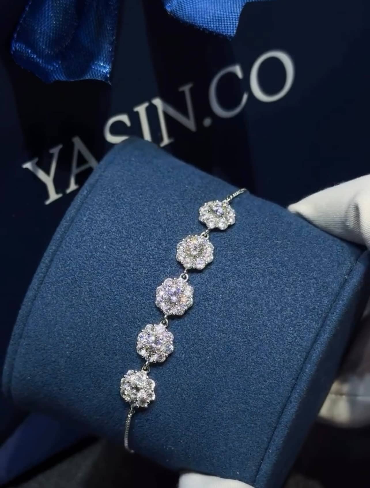 Браслет / 5 цветков / Бел / Белый / Гр: 4 1