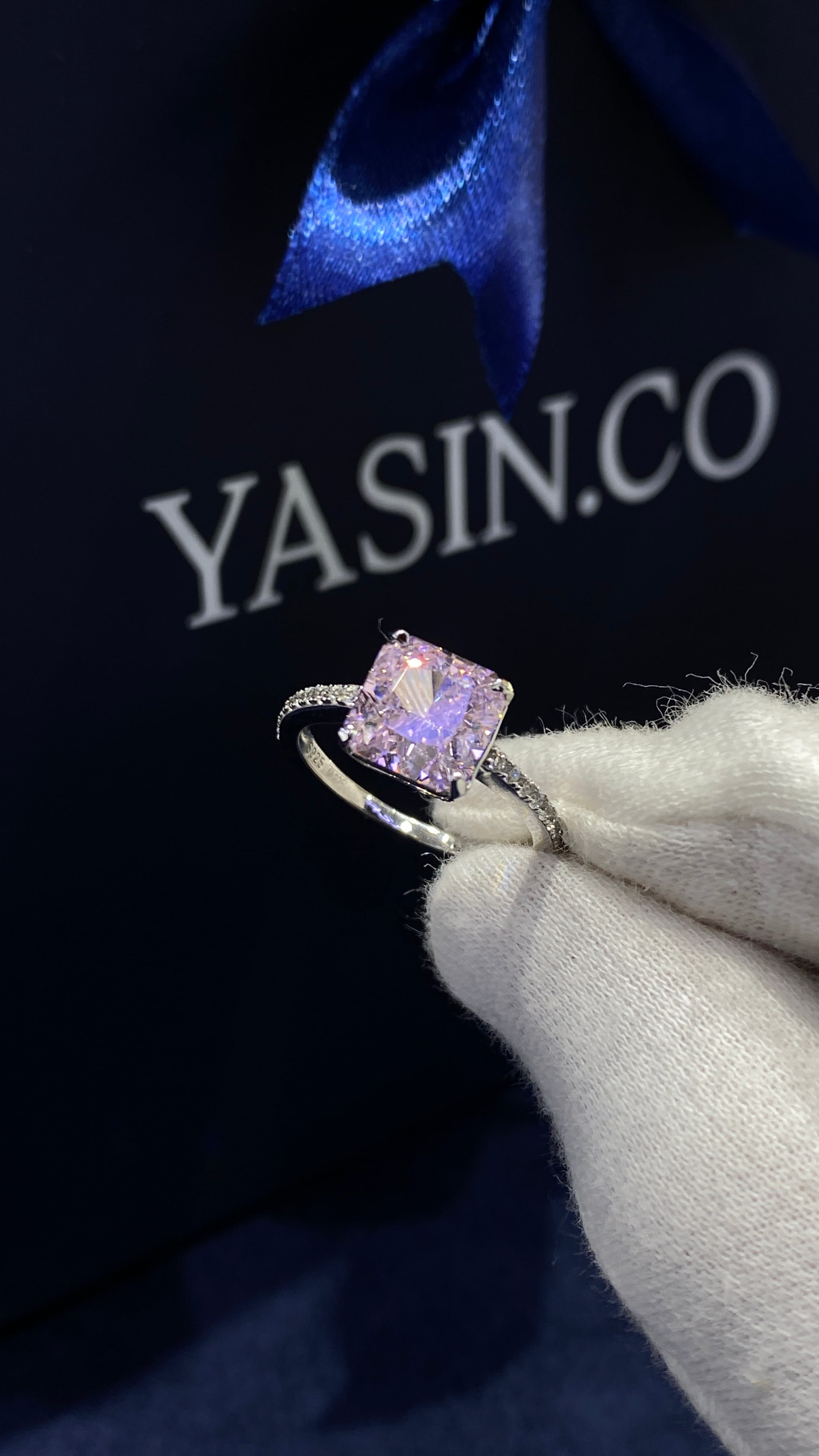 Кольцо / Розовый / Квадрат / 17 / Гр: 2,9